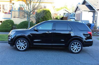 2017 Ford Explorer Limited   - Photo 8 - Seattle, WA 98103