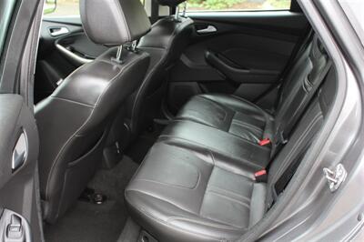 2012 Ford Focus SEL   - Photo 11 - Seattle, WA 98103