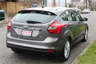 2012 Ford Focus SEL   - Photo 5 - Seattle, WA 98103