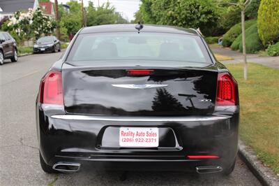 2018 Chrysler 300 Series Touring   - Photo 6 - Seattle, WA 98103