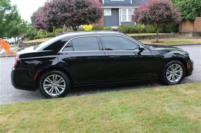 2018 Chrysler 300 Series Touring   - Photo 4 - Seattle, WA 98103