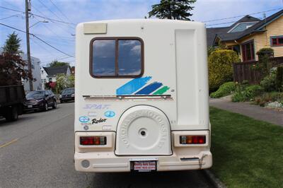 1993 Isuzu Rodeo Motorhome  RV - Photo 6 - Seattle, WA 98103