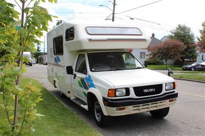 1993 Isuzu Rodeo Motorhome  RV - Photo 3 - Seattle, WA 98103