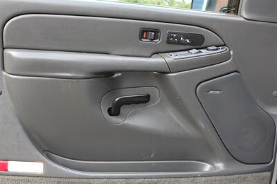 2005 Chevrolet Silverado 1500 Z71   - Photo 10 - Seattle, WA 98103