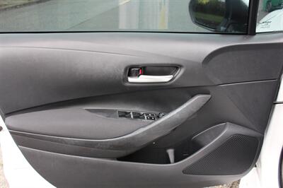 2020 Toyota Corolla LE   - Photo 10 - Seattle, WA 98103