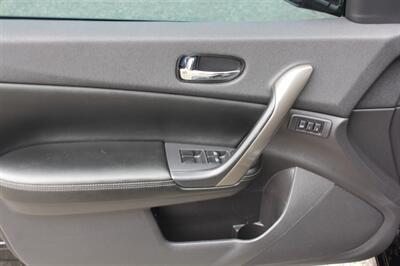 2014 Nissan Maxima 3.5 SV   - Photo 10 - Seattle, WA 98103