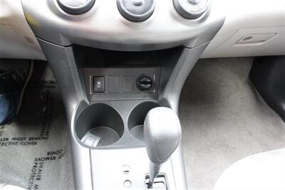 2012 Toyota RAV4   - Photo 17 - Seattle, WA 98103