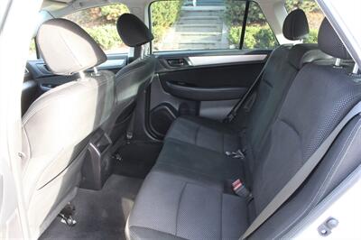 2015 Subaru Outback 2.5i   - Photo 18 - Seattle, WA 98103