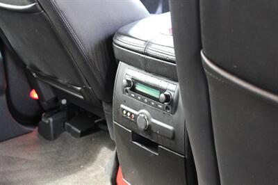 2011 Cadillac Escalade Premium   - Photo 21 - Seattle, WA 98103