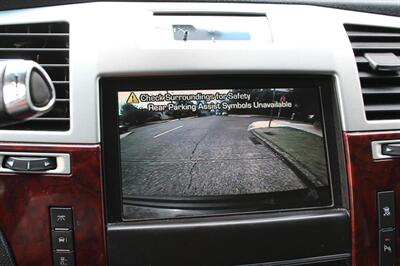 2011 Cadillac Escalade Premium   - Photo 24 - Seattle, WA 98103