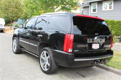2011 Cadillac Escalade Premium   - Photo 7 - Seattle, WA 98103