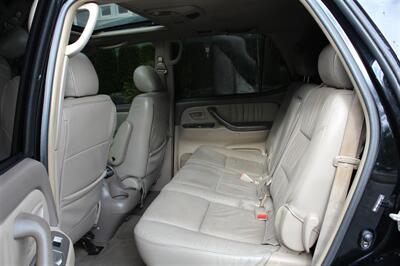 2006 Toyota Sequoia Limited   - Photo 12 - Seattle, WA 98103