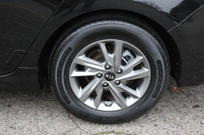 2019 Kia Optima LX Plus - Photo 9 - Seattle, WA 98103