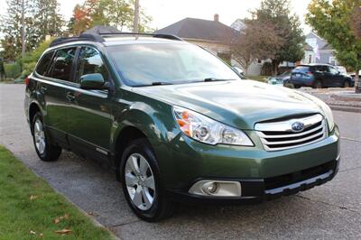 2012 Subaru Outback 2.5i Premium   - Photo 2 - Seattle, WA 98103