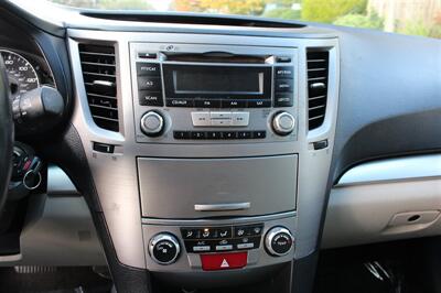 2012 Subaru Outback 2.5i Premium   - Photo 13 - Seattle, WA 98103