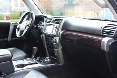 2016 Toyota 4Runner Limited   - Photo 16 - Seattle, WA 98103