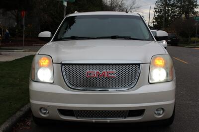 2011 GMC Yukon XL Denali - Photo 2 - Seattle, WA 98103