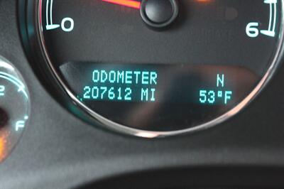 2011 GMC Yukon XL Denali - Photo 13 - Seattle, WA 98103