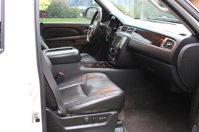 2011 GMC Yukon XL Denali - Photo 19 - Seattle, WA 98103
