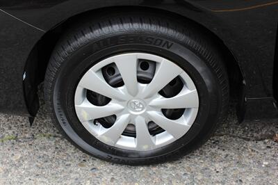 2009 Toyota Corolla LE   - Photo 11 - Seattle, WA 98103