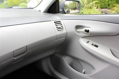 2009 Toyota Corolla LE   - Photo 16 - Seattle, WA 98103