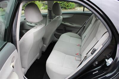 2009 Toyota Corolla LE   - Photo 10 - Seattle, WA 98103