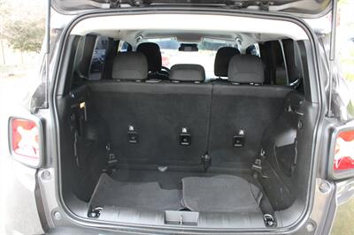 2021 Jeep Renegade Latitude   - Photo 15 - Seattle, WA 98103