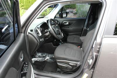 2021 Jeep Renegade Latitude   - Photo 9 - Seattle, WA 98103