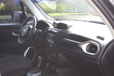 2021 Jeep Renegade Latitude   - Photo 18 - Seattle, WA 98103