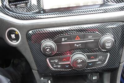 2015 Dodge Charger SXT - Photo 14 - Seattle, WA 98103