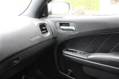 2015 Dodge Charger SXT - Photo 16 - Seattle, WA 98103