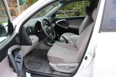 2006 Toyota RAV4   - Photo 9 - Seattle, WA 98103