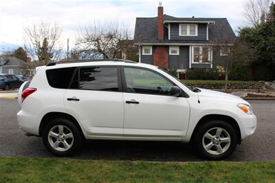 2006 Toyota RAV4   - Photo 2 - Seattle, WA 98103