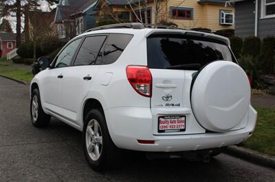 2006 Toyota RAV4   - Photo 5 - Seattle, WA 98103