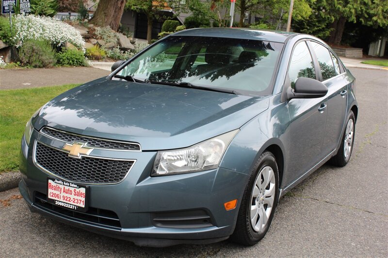 2012 Chevrolet Cruze LS - Photo 1 - Seattle, WA 98103