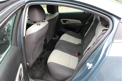 2012 Chevrolet Cruze LS   - Photo 17 - Seattle, WA 98103