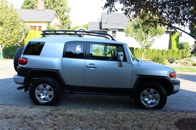 2007 Toyota FJ Cruiser   - Photo 4 - Seattle, WA 98103