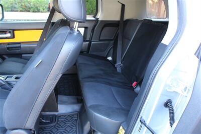 2007 Toyota FJ Cruiser   - Photo 11 - Seattle, WA 98103