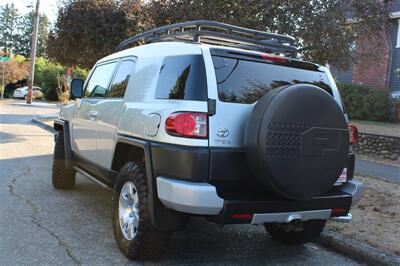 2007 Toyota FJ Cruiser   - Photo 7 - Seattle, WA 98103
