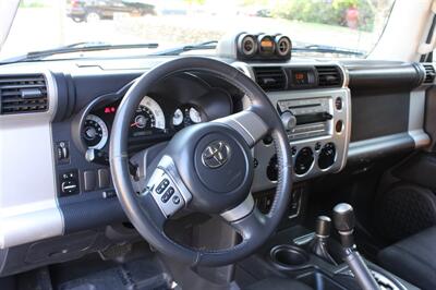 2007 Toyota FJ Cruiser   - Photo 9 - Seattle, WA 98103