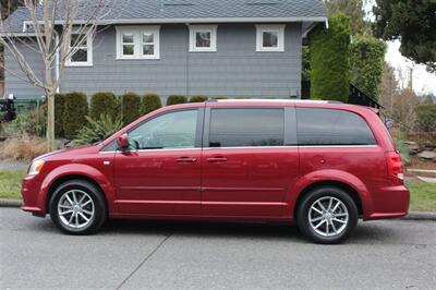 2014 Dodge Grand Caravan SXT 30th Anniversary   - Photo 8 - Seattle, WA 98103