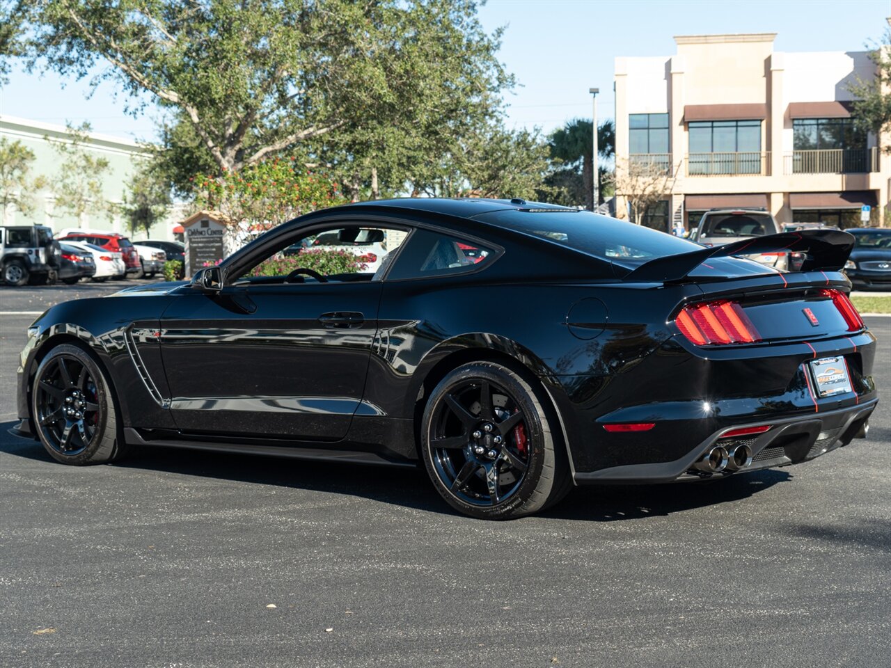 2017 Ford Mustang Shelby GT350   - Photo 36 - Bonita Springs, FL 34134