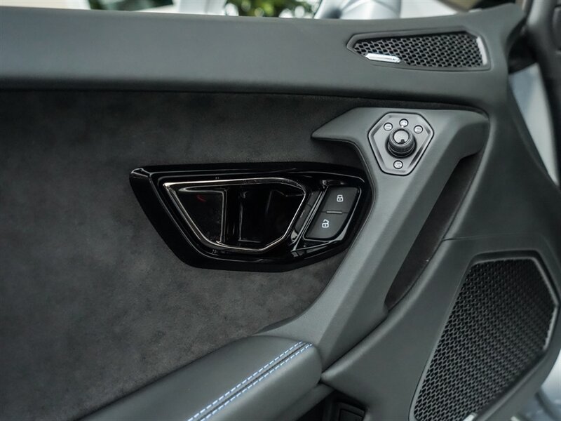 2020 Lamborghini Huracan LP 640-4 EVO - Photo 19 - Bonita Springs, FL 34134