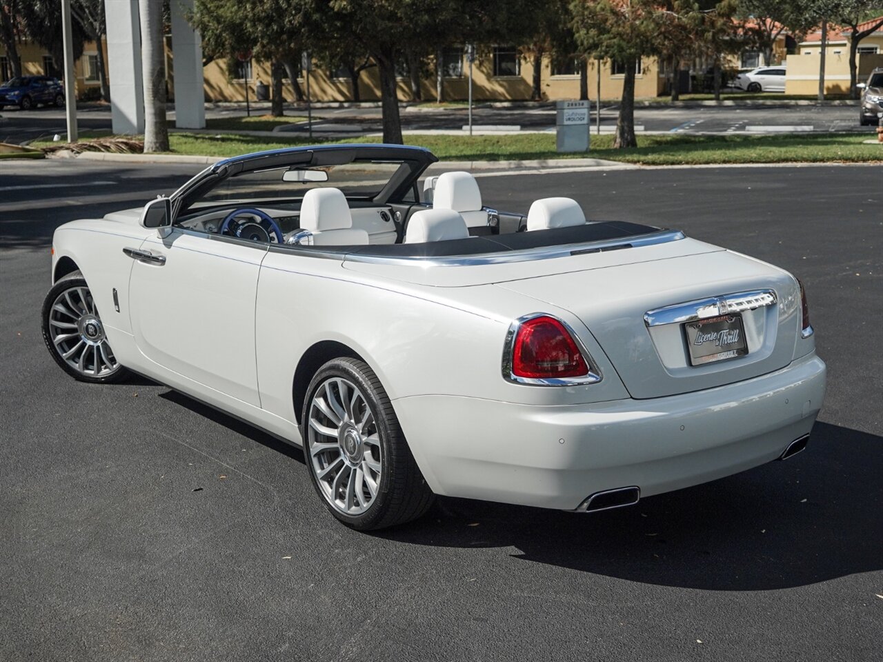 2017 Rolls-Royce Dawn   - Photo 49 - Bonita Springs, FL 34134