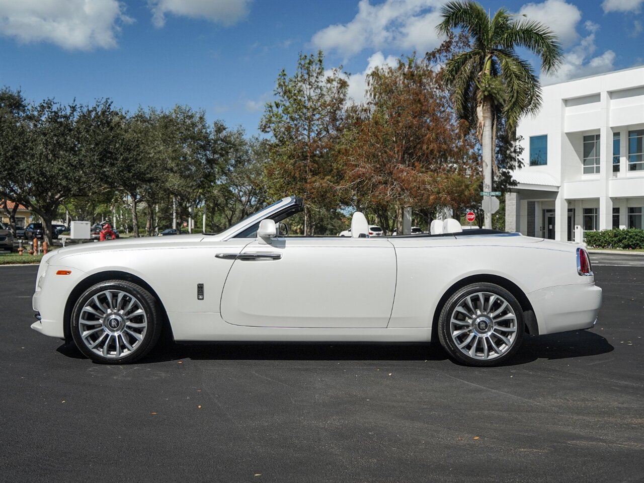 2017 Rolls-Royce Dawn   - Photo 44 - Bonita Springs, FL 34134