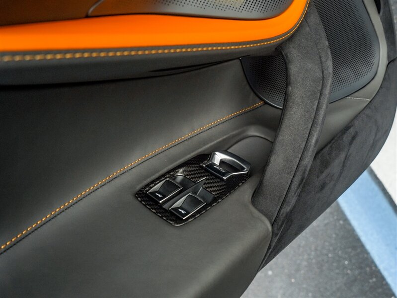 2020 McLaren 720S Spider Performance - Photo 21 - Bonita Springs, FL 34134