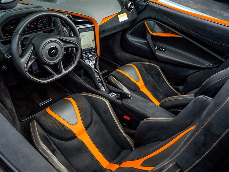 2020 McLaren 720S Spider Performance   - Photo 2 - Bonita Springs, FL 34134