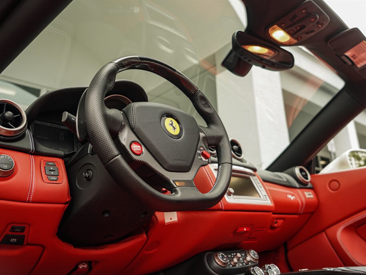 2012 Ferrari California   - Photo 11 - Bonita Springs, FL 34134