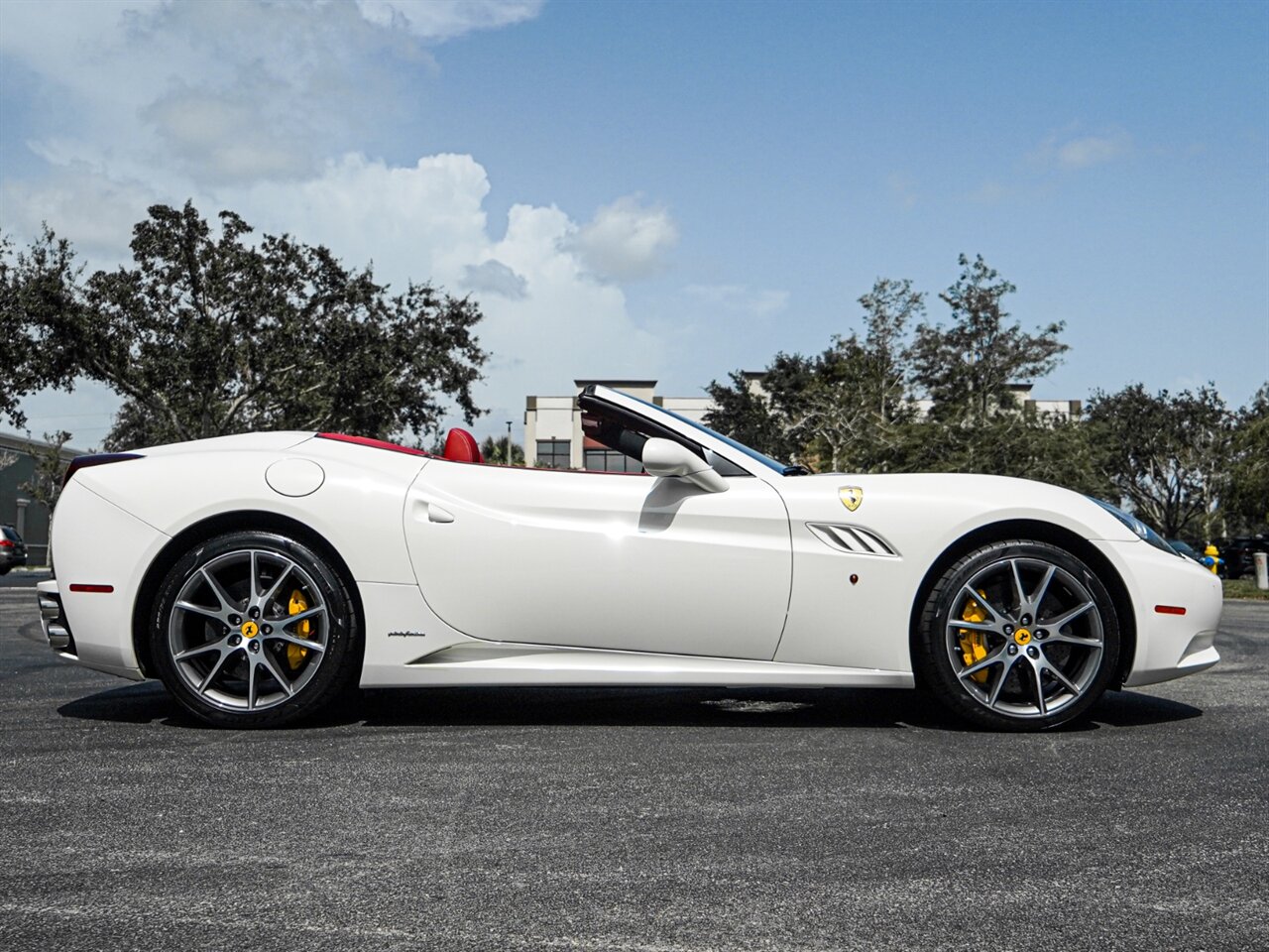 2012 Ferrari California   - Photo 62 - Bonita Springs, FL 34134