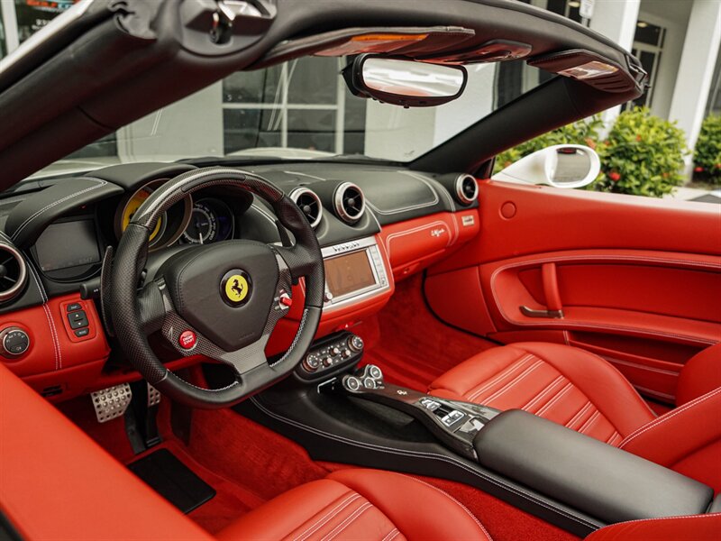 2012 Ferrari California   - Photo 2 - Bonita Springs, FL 34134